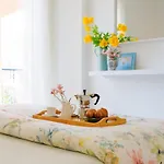 Apartment Mediterranean Dream By The Sea