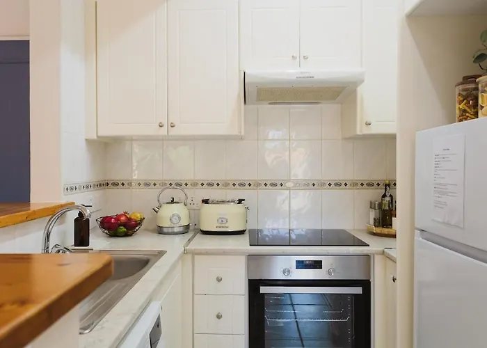 Apartment Mediterranean Dream By The Sea *