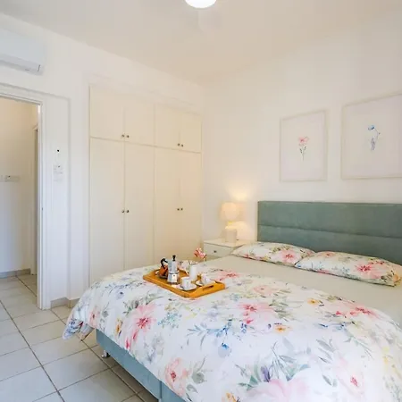Mediterranean Dream By The Sea Apartman Paphos
