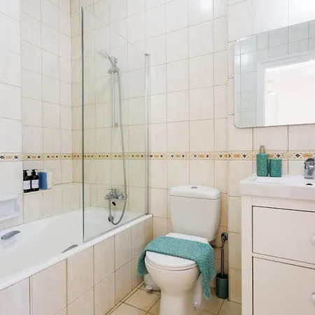 Mediterranean Dream By The Sea Apartament Pafos